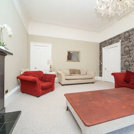 Dundas Street Georgian Townhouse *