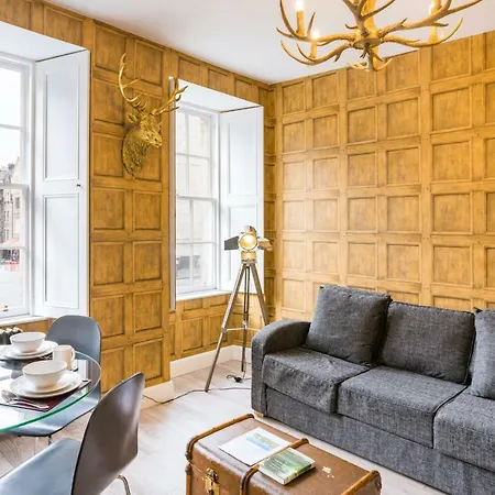 West Bow - Magical Harry Potter-inspired Flat Near Castle Apartment EDI