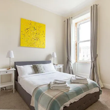 Stylish Flat - Great Central Location! * Edimburgo