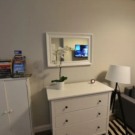 Appartement Slateford House Ground Floor Main Door *