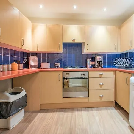 Central Spacious In Haymarket Area 爱丁堡