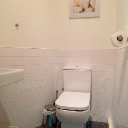 Buccleuch Place Residence, Off George Square, Sleeps 4 *
