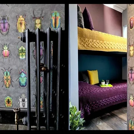 Luxury Boutique In Fashionable Stockbridge 5* *