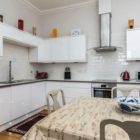 Stunning Georgian Apartment Edinburgh