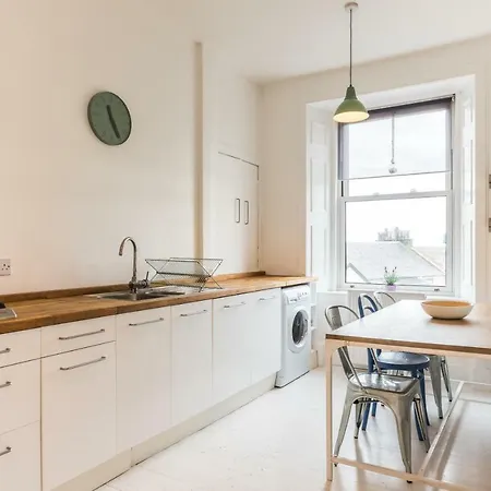 Fashionable And Spacious Portobello * إدنبرة