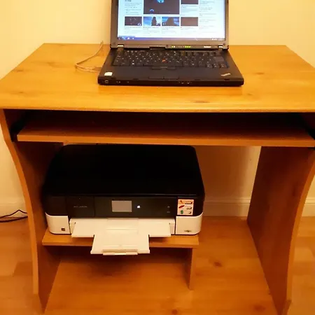 Apartman Central & Stylish 3 Bedroom, 2 Bath, Free Parking *