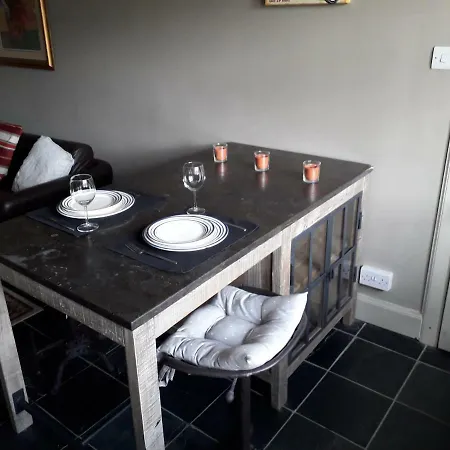 Sleeps 4, Cozy Overlooking Arthur's Seat, Close To Main Festival Venues Edinburgh