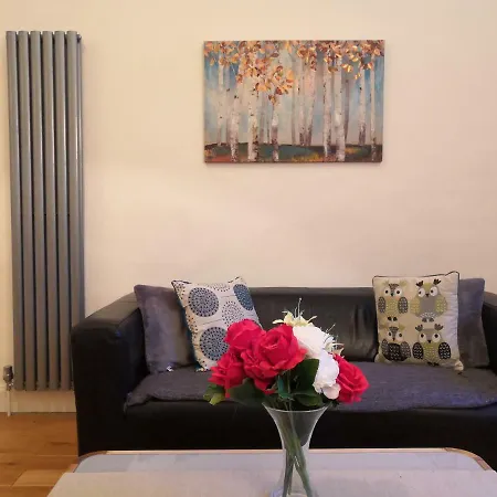 Buccleuch Place Residence, Off George Square, Sleeps 4 * Edinburgh