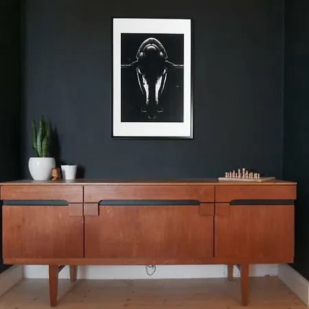 Large Designer's Flat Near Park And The Shore, Free Parking *