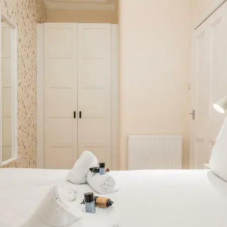 Appartement Cozy 1 Bed In W/free Parking! Édimbourg