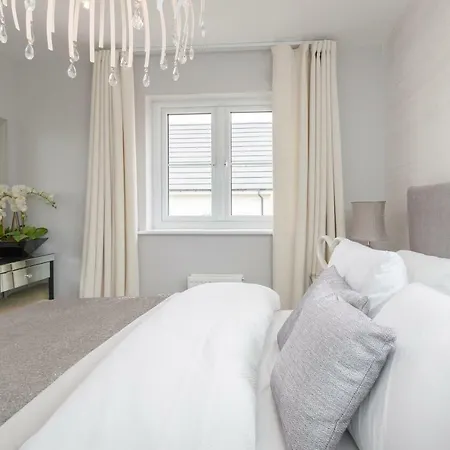 Showhouse בית נופש *