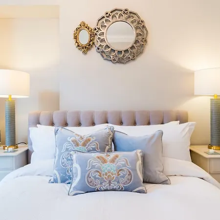 Apartment Luxury Flat In A Historic Building@blackfriars Street Edinburgh