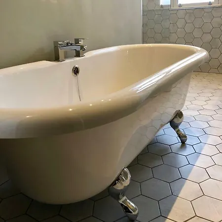 Stylish Flat - Great Central Location! شقة إدنبرة