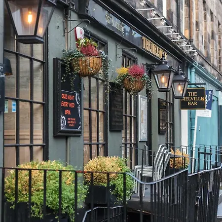 Apartment Charming, & Spacious Georgian 3 Bed *