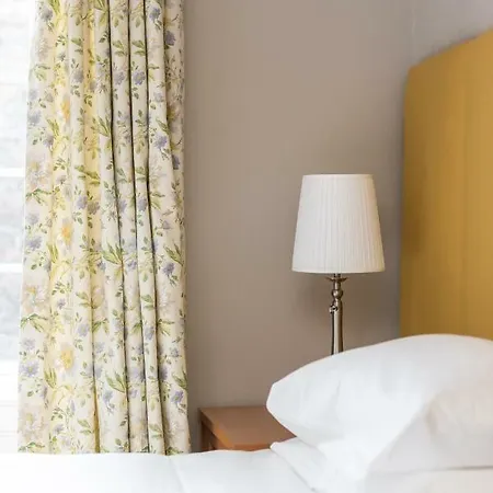 Comfortable City Centre Living, Nearby Eicc