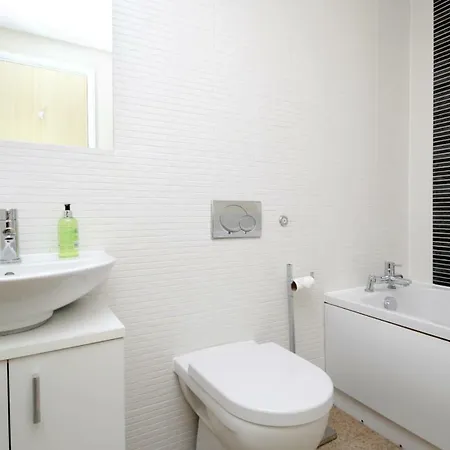 Hawkhill 9 - Contemporary And Secure Parking Appartement Edinburgh