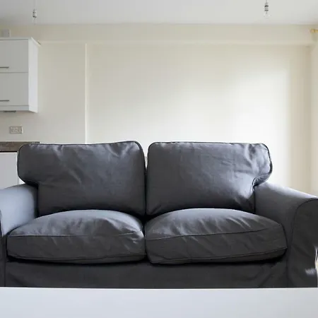 Hawkhill 9 - Contemporary And Secure Parking