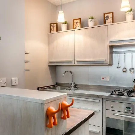 Ground Floor Comfortable Stockbridge Apt Appartamento Edimburgo