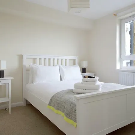 Appartement Hawkhill 9 - Contemporary And Secure Parking *