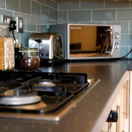 The Old Stillhouse - Free Parking Apartment