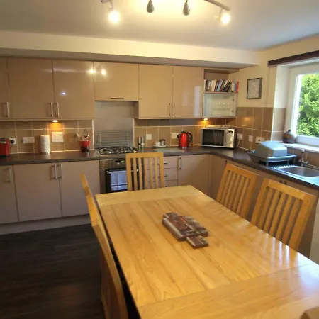 Allanfield Townhouse Feriehus *