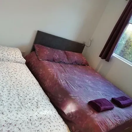 Sunny, Close To City Centre * Edinburgh
