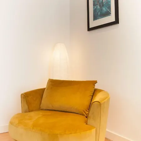 Apartment 2 Bed At Quartermile *