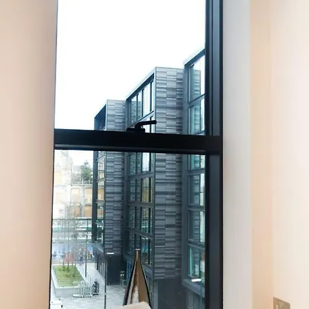 2 Bed At Quartermile *