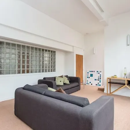 Open Plan Loft Style * Edinburgh