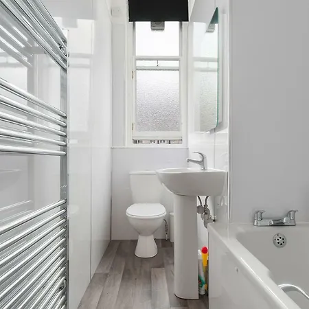 דירה Spacious Leith Apartment, 5 Minutes From City Centre *
