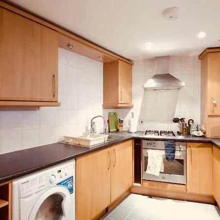 Comfy Flat Handy For City Centre *