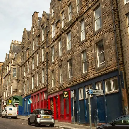 Spacious 2 Bed In The Heart Of Old Town *
