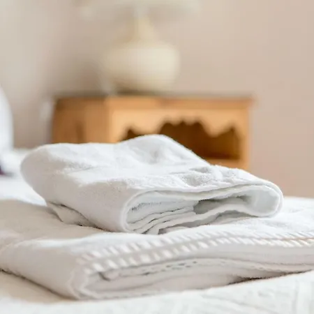 Royal Mile One Apartment