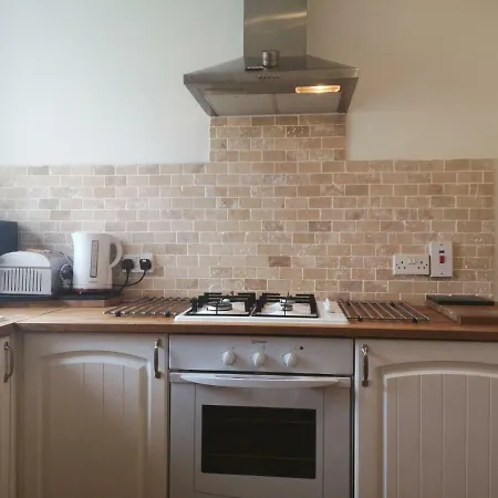 Canongate Patio Apartment *