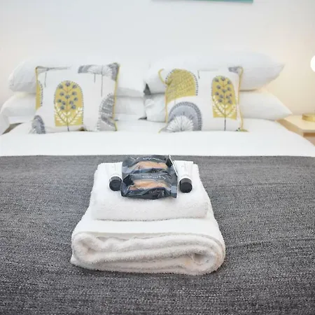 Apartment Lovely 3br In Beautiful Green Surroundings *