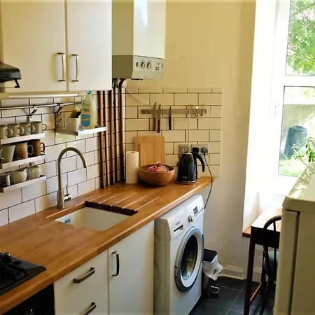Beautiful City Apartment Edinburgh
