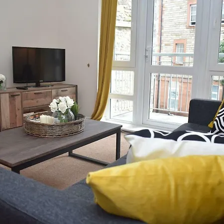 Brunswick Road - Spacious 3br 10 Minutes From Princes Street * Edinburgh