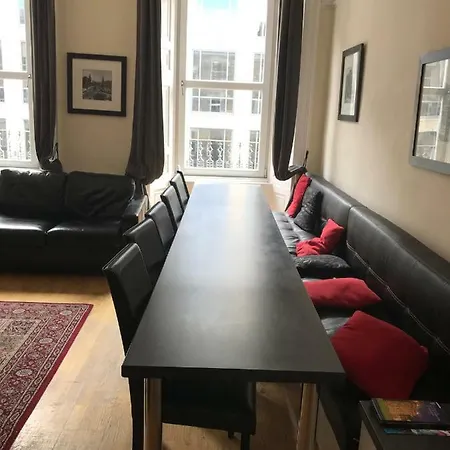 Central Sleeps Upto 16 People Edinburgh