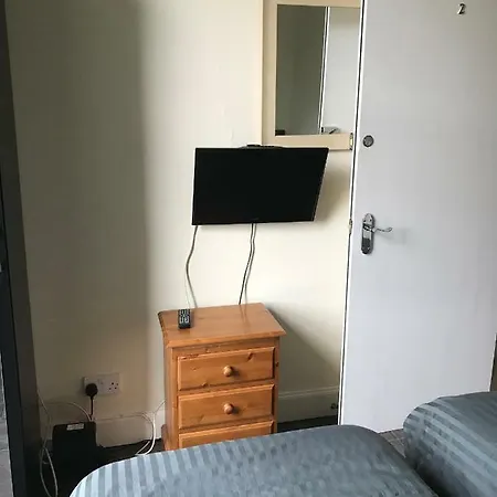 Central Sleeps Upto 16 People Апартаменты