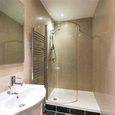Apartment Gorgeous And Cozy Three-bedroom Flat In The Heart Of *