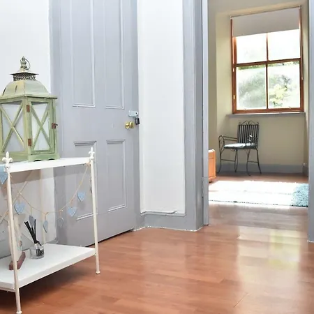 Lovely 2br In City Center, Short Walk To Castle *