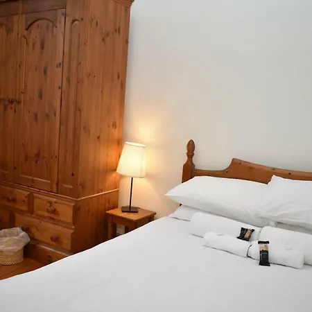 דירה 2br Flat In Affluent Morningside אדינבורו