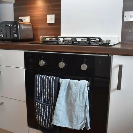דירה 2br Flat In Affluent Morningside אדינבורו