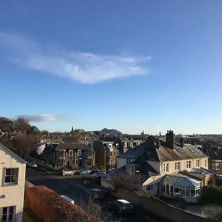 6/3 Murrayfield Drive Edimburgo