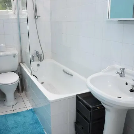 דירה 2br Flat In Affluent Morningside *