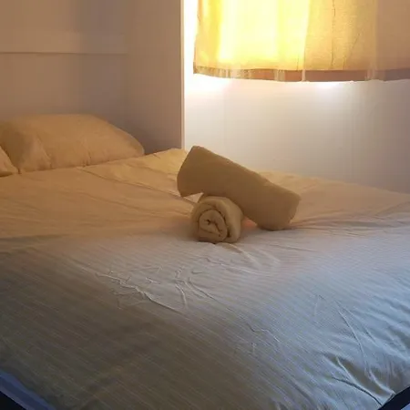 شقة New Refurb Now- Sleep Upto 4- Heart Of City