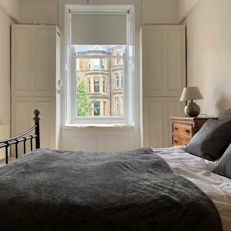 Apartment Elegant Flat In Edinburgh's Leafy East Village Edinburgh