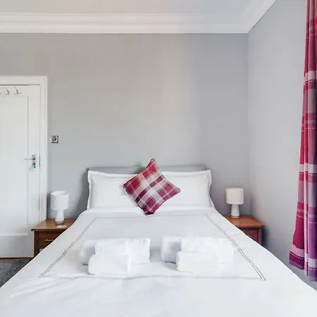 Wee White House 2*