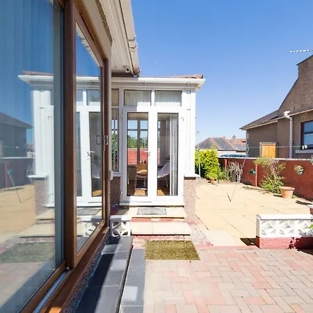 Wee White House إدنبرة