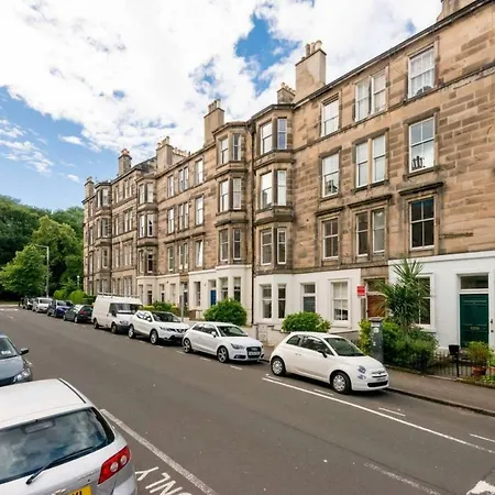 Apartment Newly Refurbished Duplex In City Centre Edinburgh